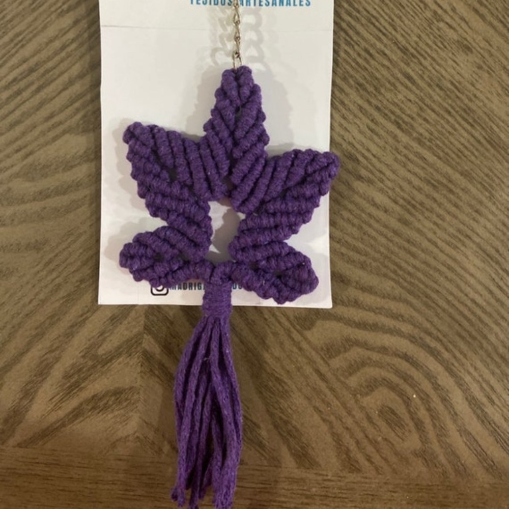 Macrame keychain